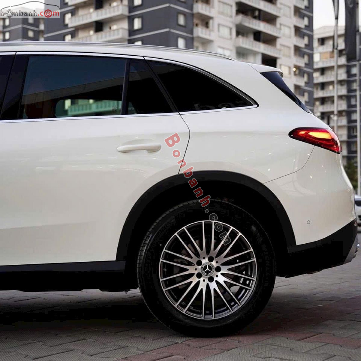 Bán ô tô Mercedes Benz GLC 200 4Matic - 2025 - xe cũ