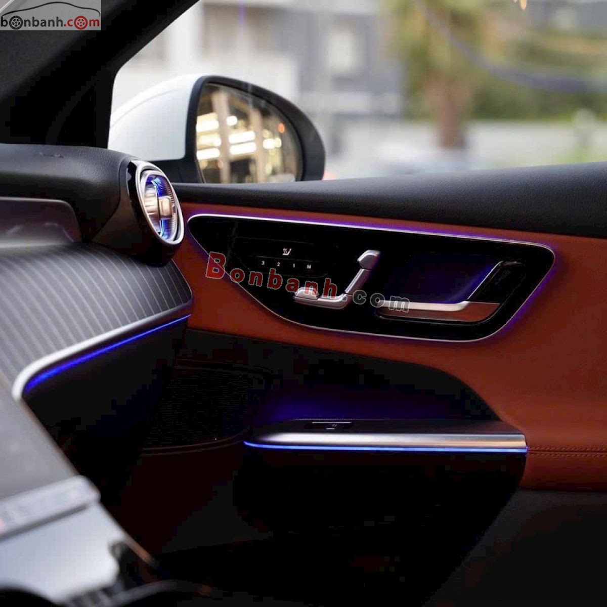 Bán ô tô Mercedes Benz GLC 200 4Matic - 2025 - xe cũ