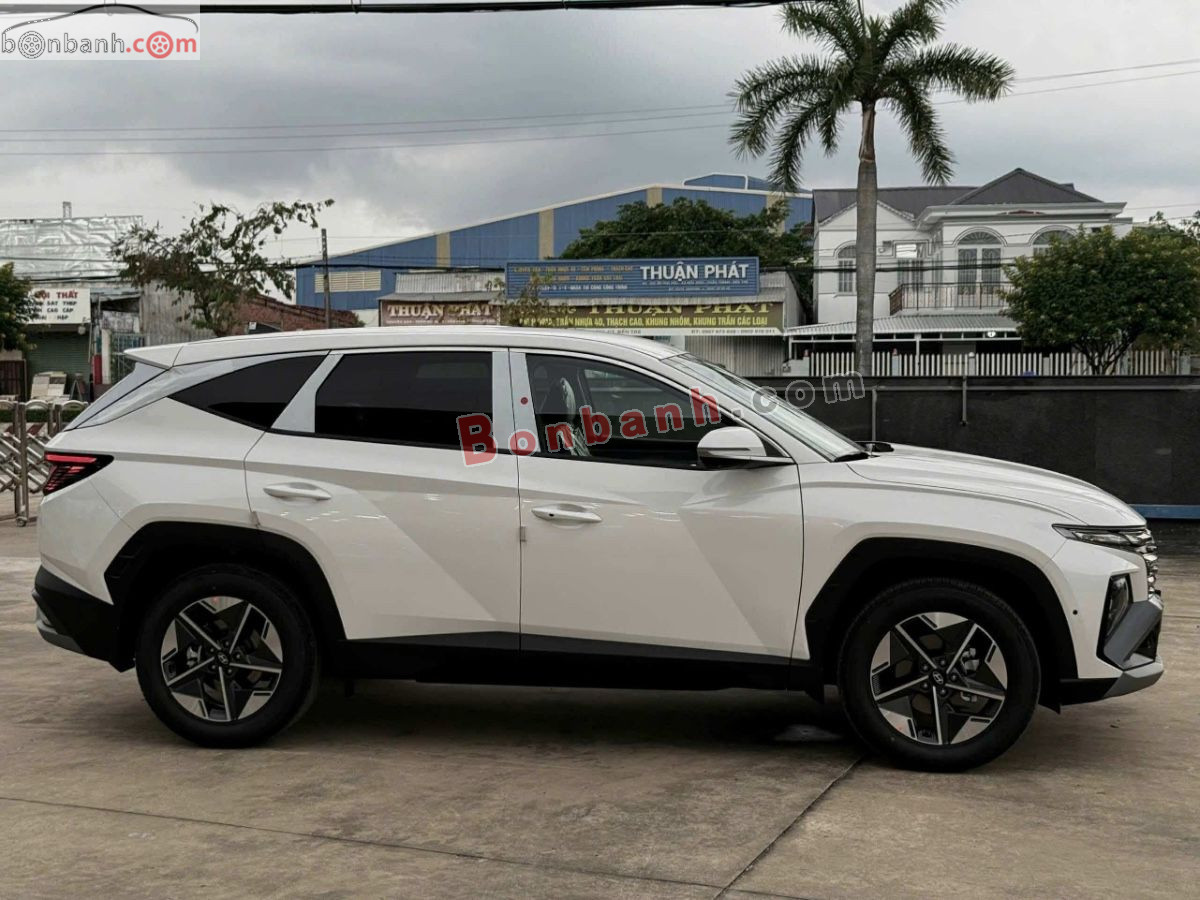 Bán ô tô Hyundai Tucson 2.0 AT Đặc biệt - 2025 - xe mới