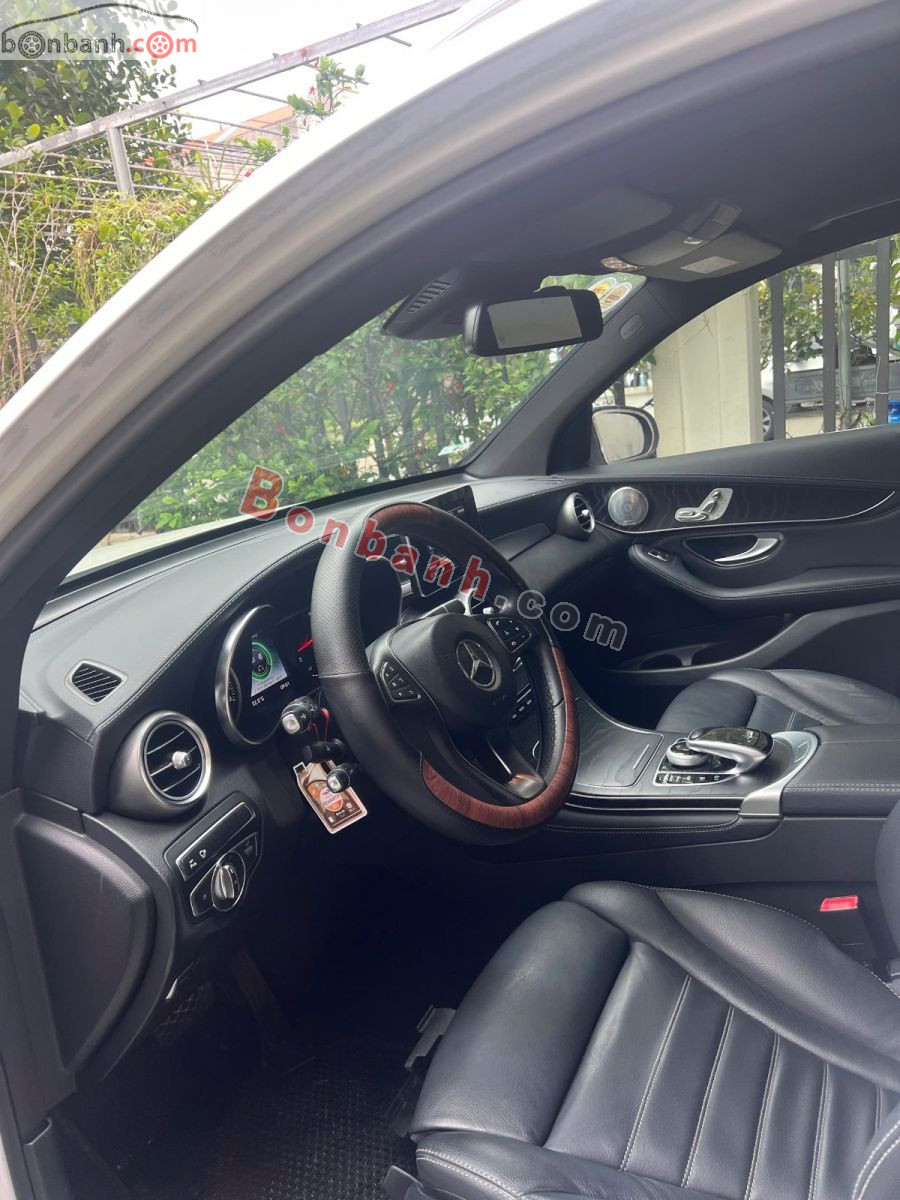 Bán ô tô Mercedes Benz GLC 300 4Matic - 2017 - xe cũ