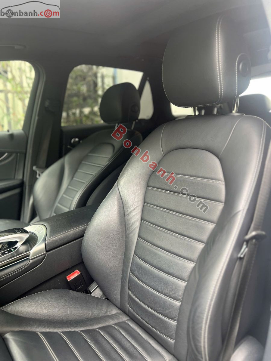 Bán ô tô Mercedes Benz GLC 300 4Matic - 2017 - xe cũ