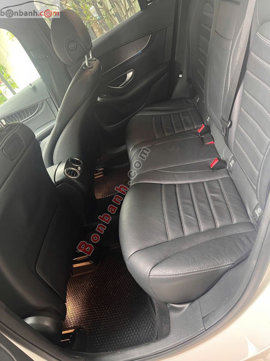 Bán ô tô Mercedes Benz GLC 300 4Matic - 2017 - xe cũ