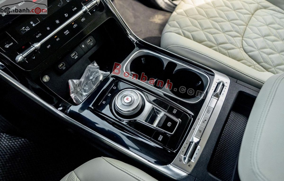 Bán ô tô Kia Carnival Royal 2.2D - 2022 - xe cũ