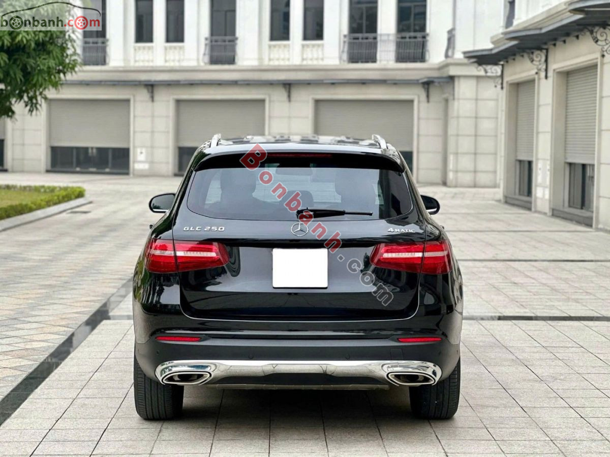 Bán ô tô Mercedes Benz GLC 250 4Matic - 2017 - xe cũ