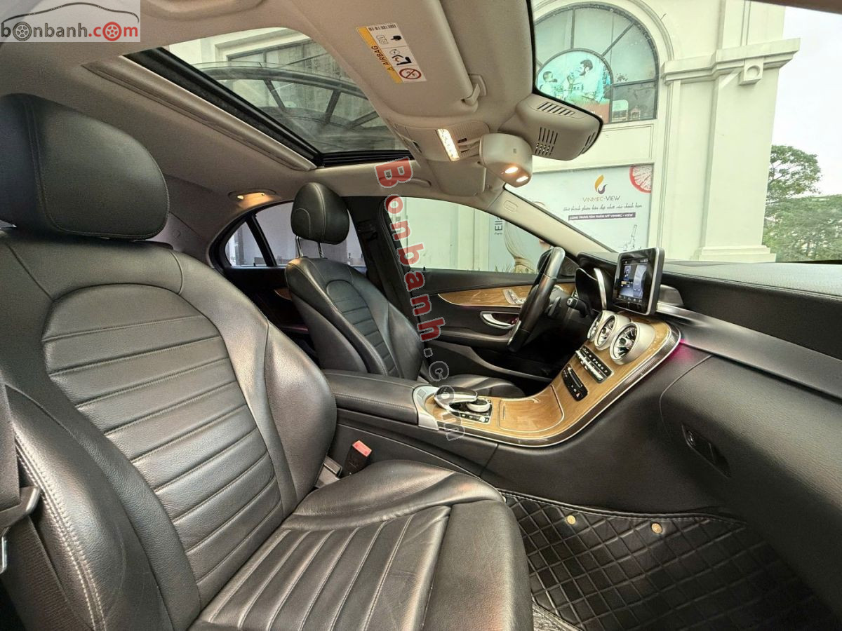 Bán ô tô Mercedes Benz GLC 250 4Matic - 2017 - xe cũ