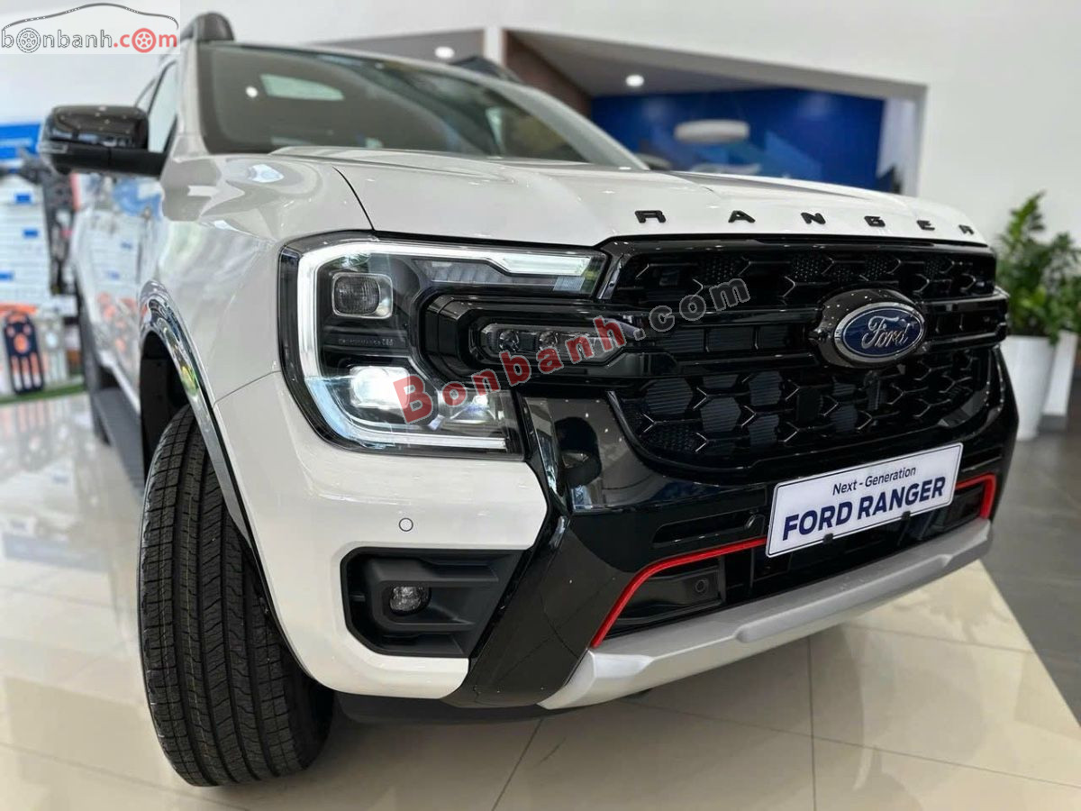 Bán ô tô Ford Ranger Stormtrak 2.0L 4x4 AT - 2026 - xe mới