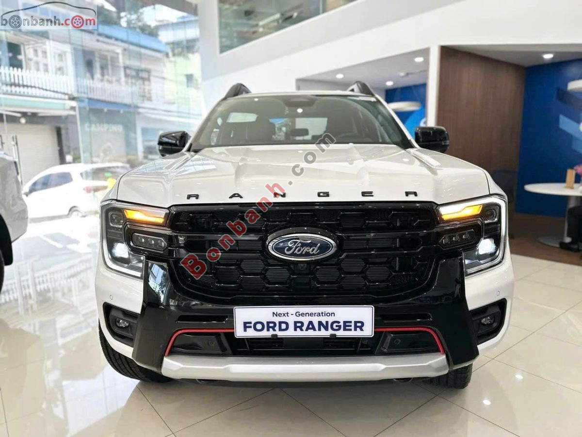 Bán ô tô Ford Ranger Stormtrak 2.0L 4x4 AT - 2026 - xe mới