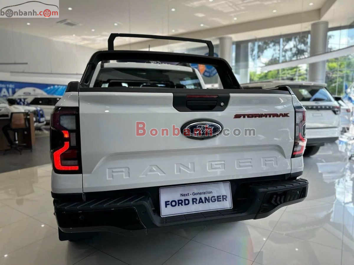 Bán ô tô Ford Ranger Stormtrak 2.0L 4x4 AT - 2026 - xe mới