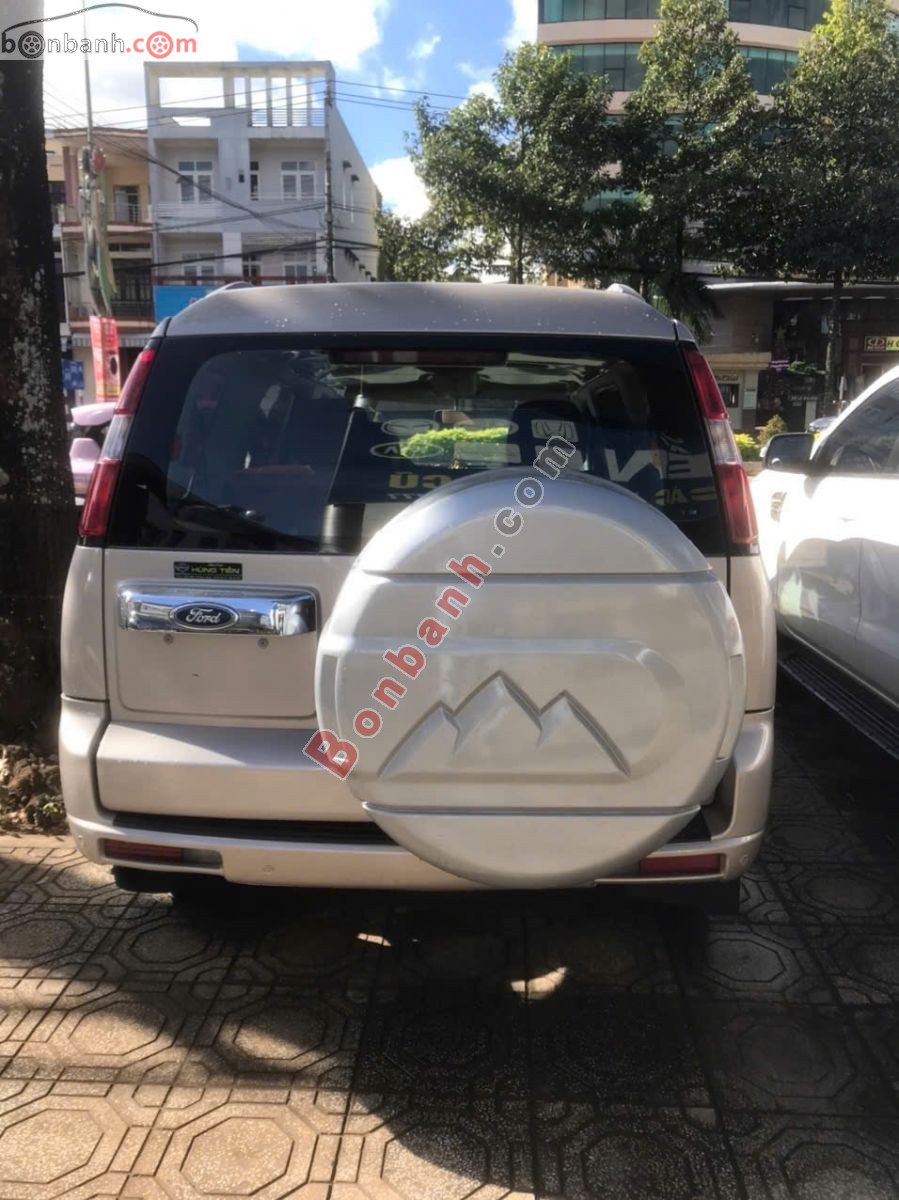 Bán ô tô Ford Everest 2.5L 4x2 MT - 2015 - xe cũ