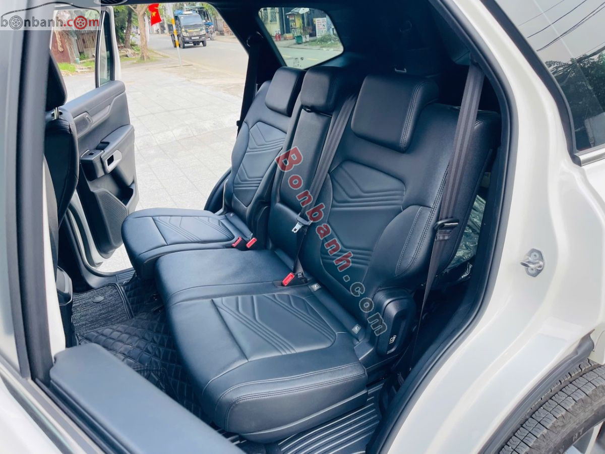 Bán ô tô Ford Everest Titanium 2.0L 4x2 AT - 2024 - xe cũ