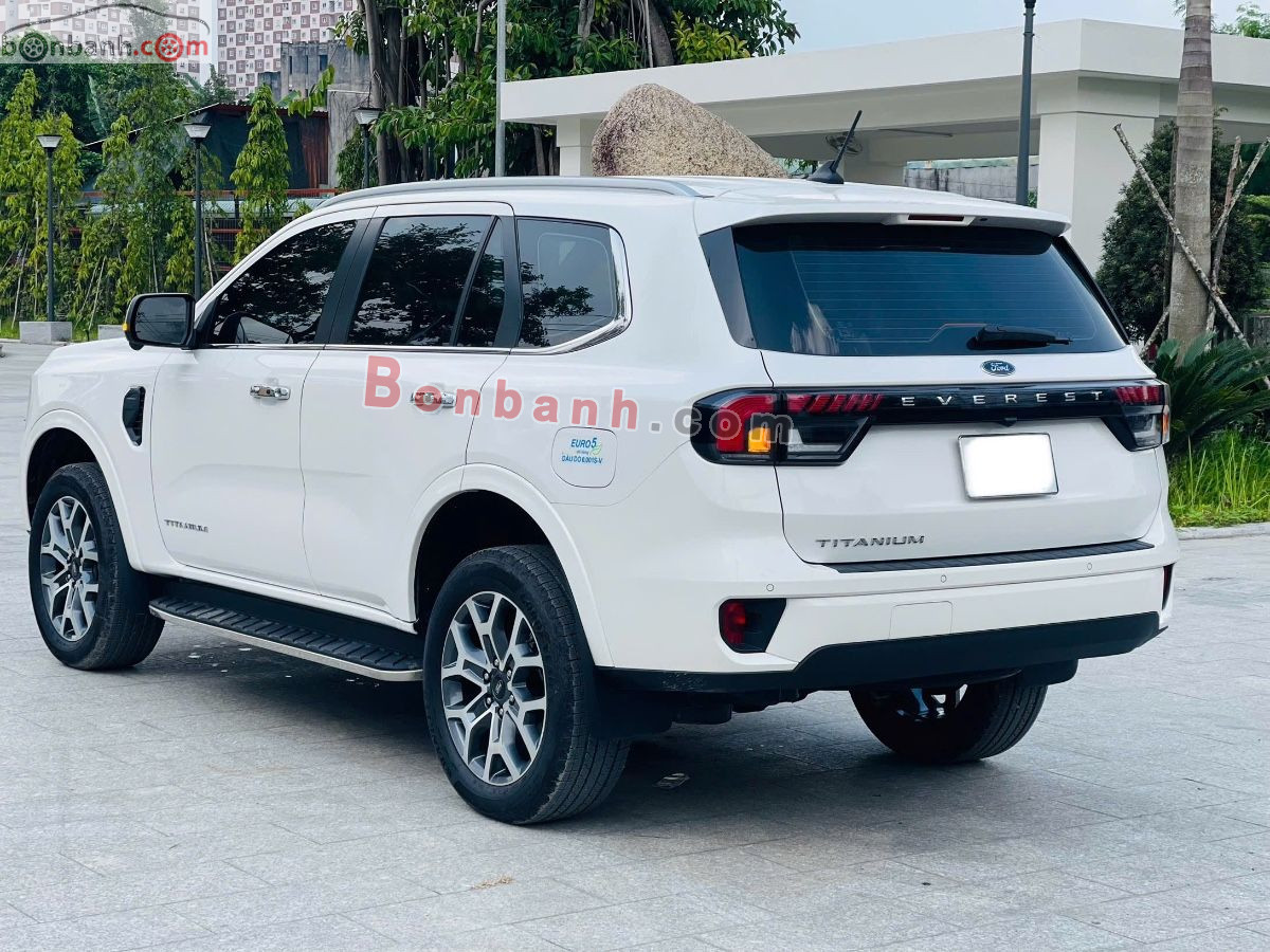 Bán ô tô Ford Everest Titanium 2.0L 4x2 AT - 2024 - xe cũ