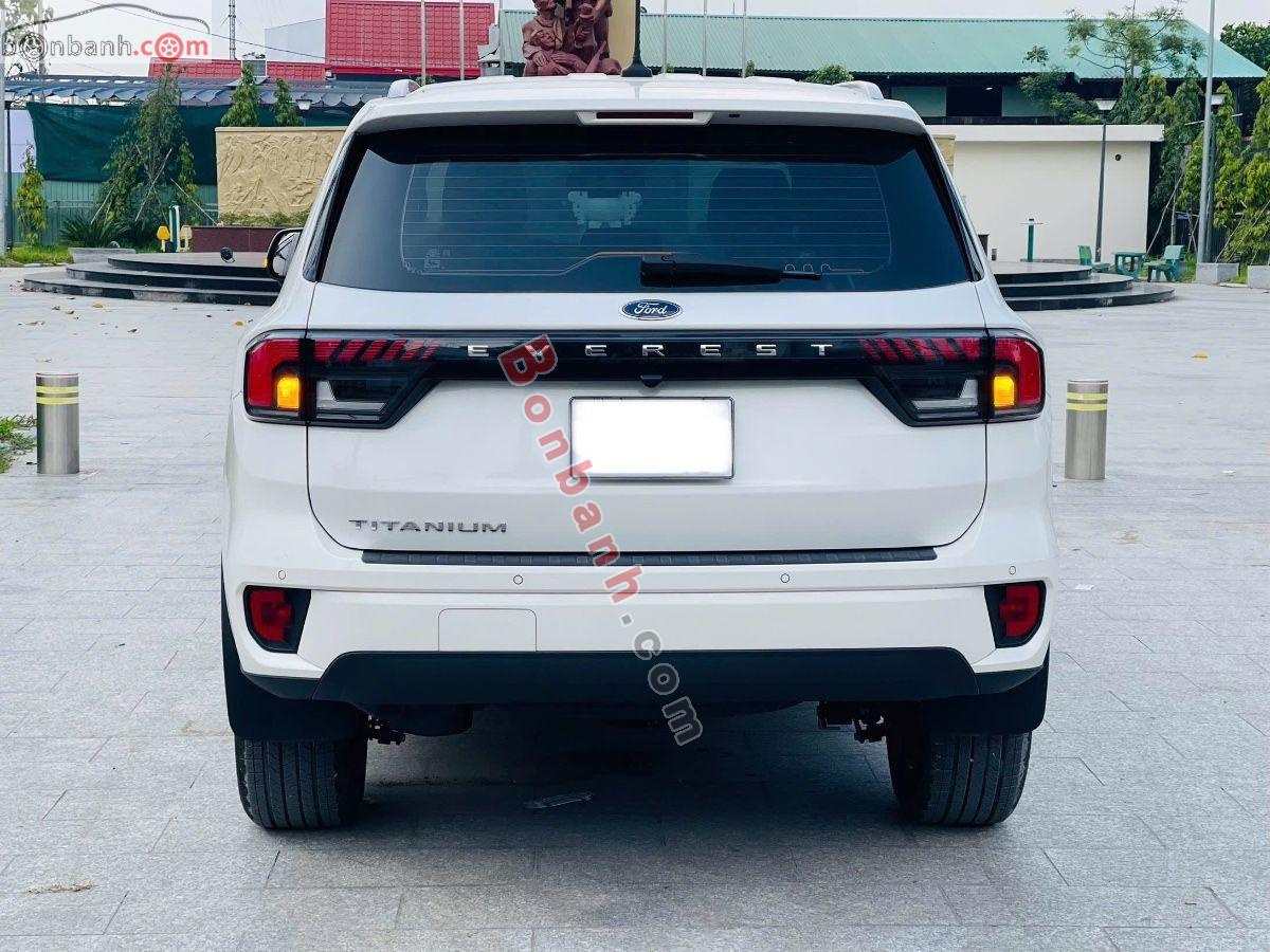 Bán ô tô Ford Everest Titanium 2.0L 4x2 AT - 2024 - xe cũ