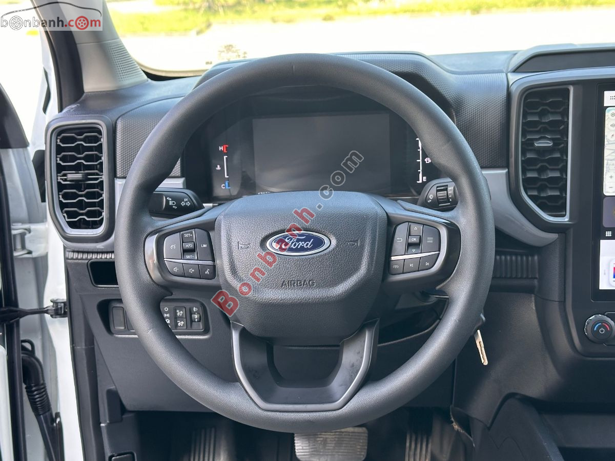 Bán ô tô Ford Ranger XLS 2.0L 4x2 AT - 2024 - xe cũ