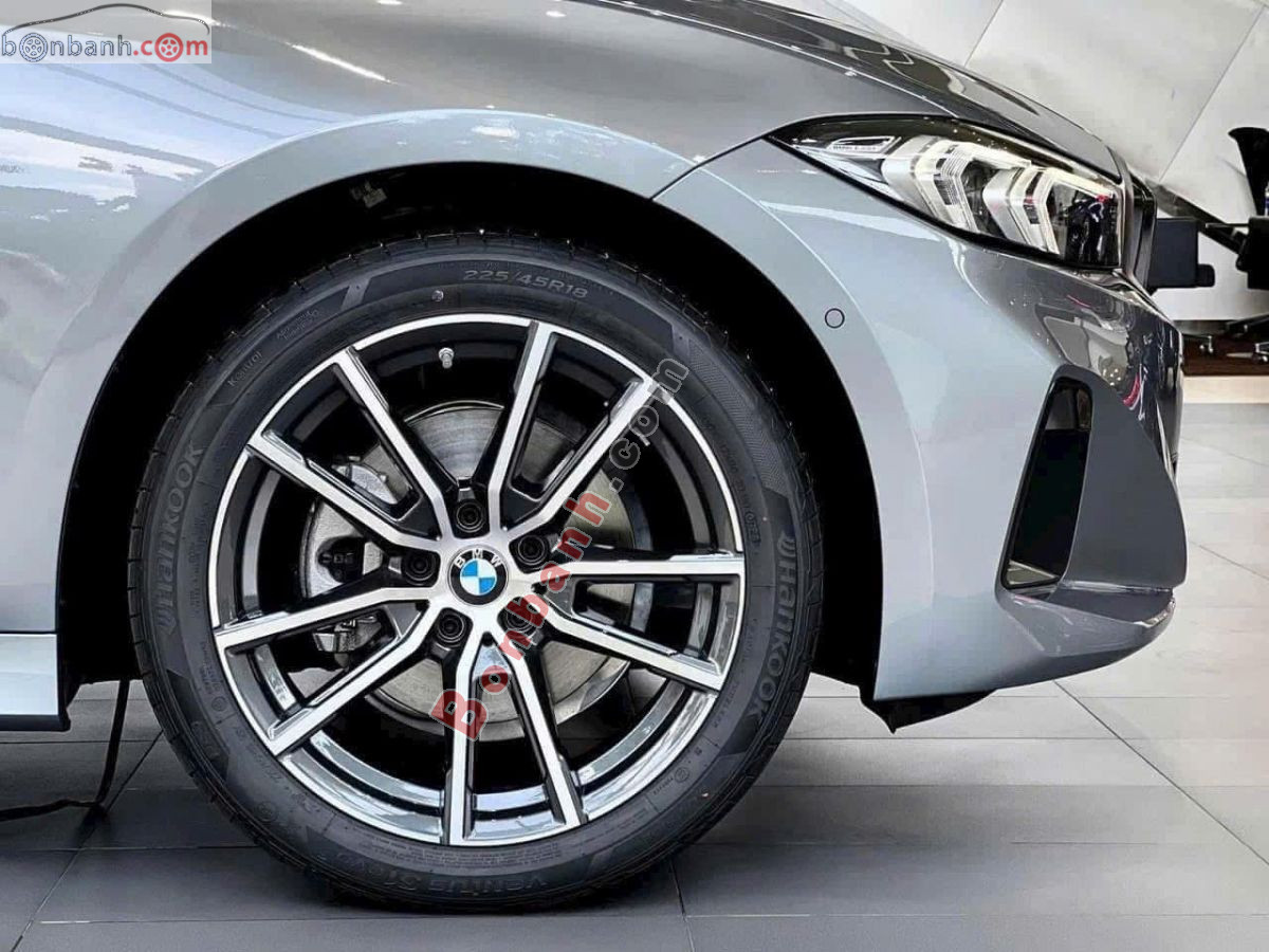 Bán ô tô BMW 3 Series 320i Sport Line - 2025 - xe mới