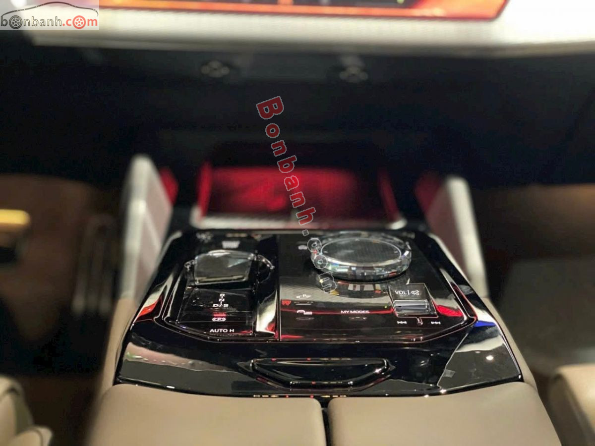 Bán ô tô BMW 5 Series 530i M Sport - 2025 - xe mới