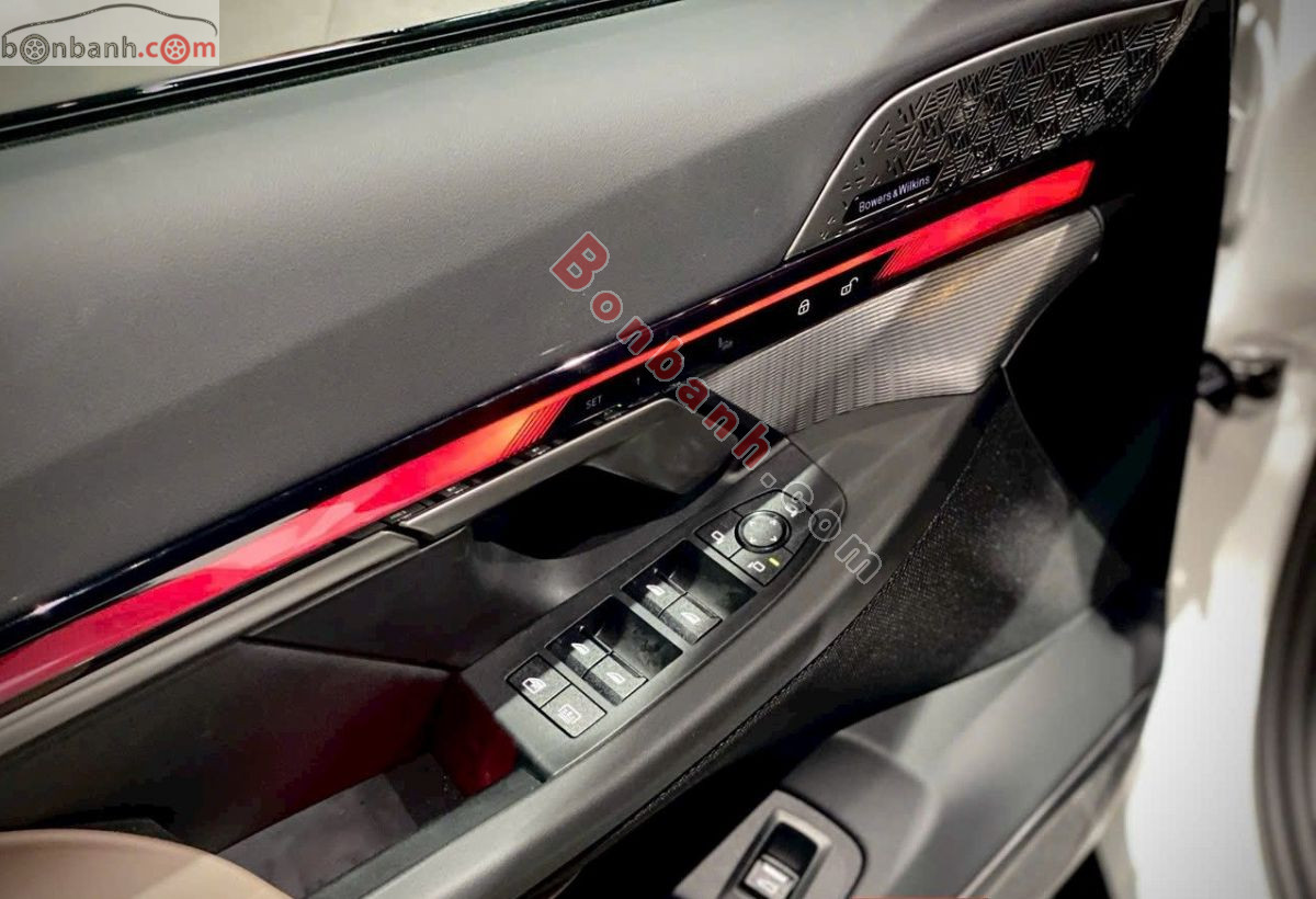 Bán ô tô BMW 5 Series 530i M Sport - 2025 - xe mới