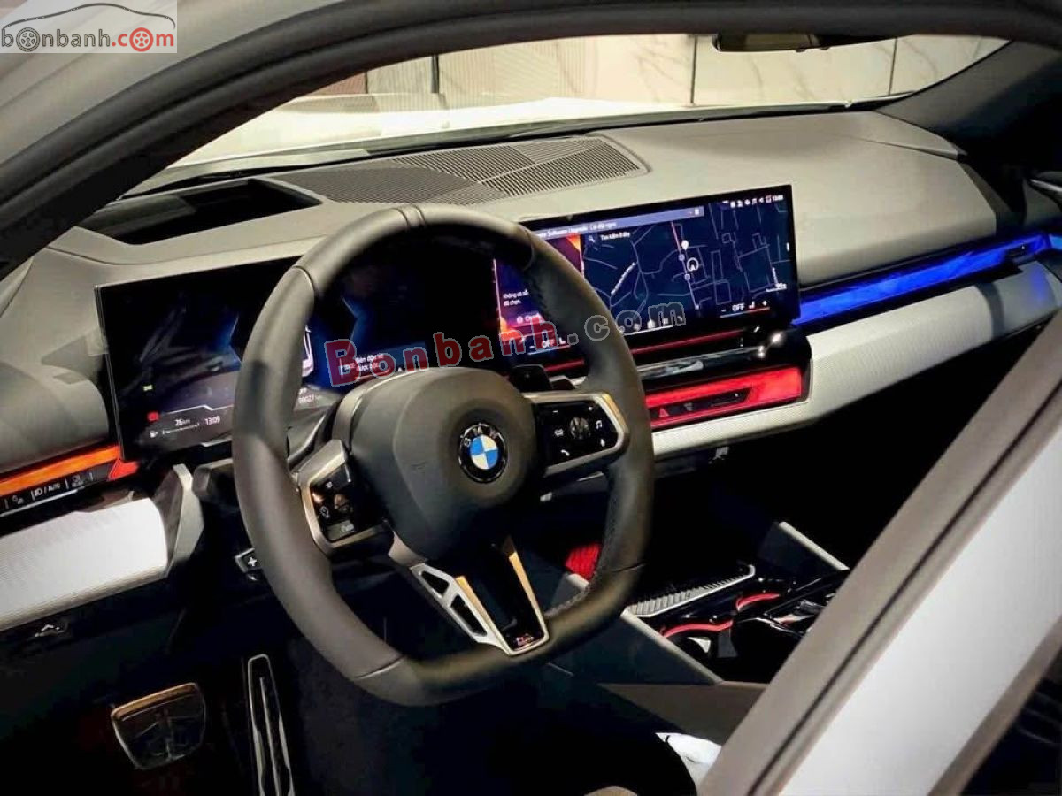 Bán ô tô BMW 5 Series 530i M Sport - 2025 - xe mới