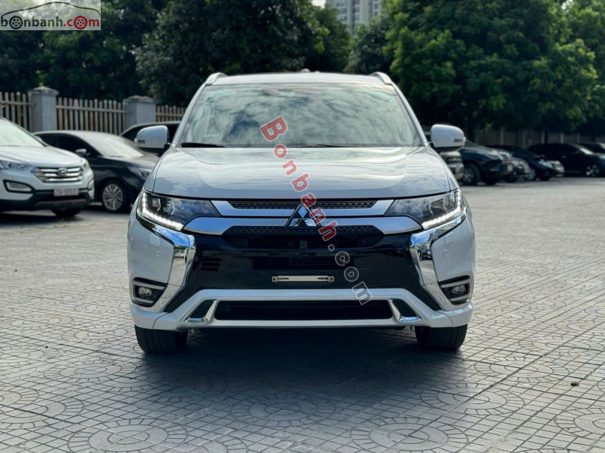 Bán ô tô Mitsubishi Outlander Premium 2.0 CVT - 2022 - xe cũ