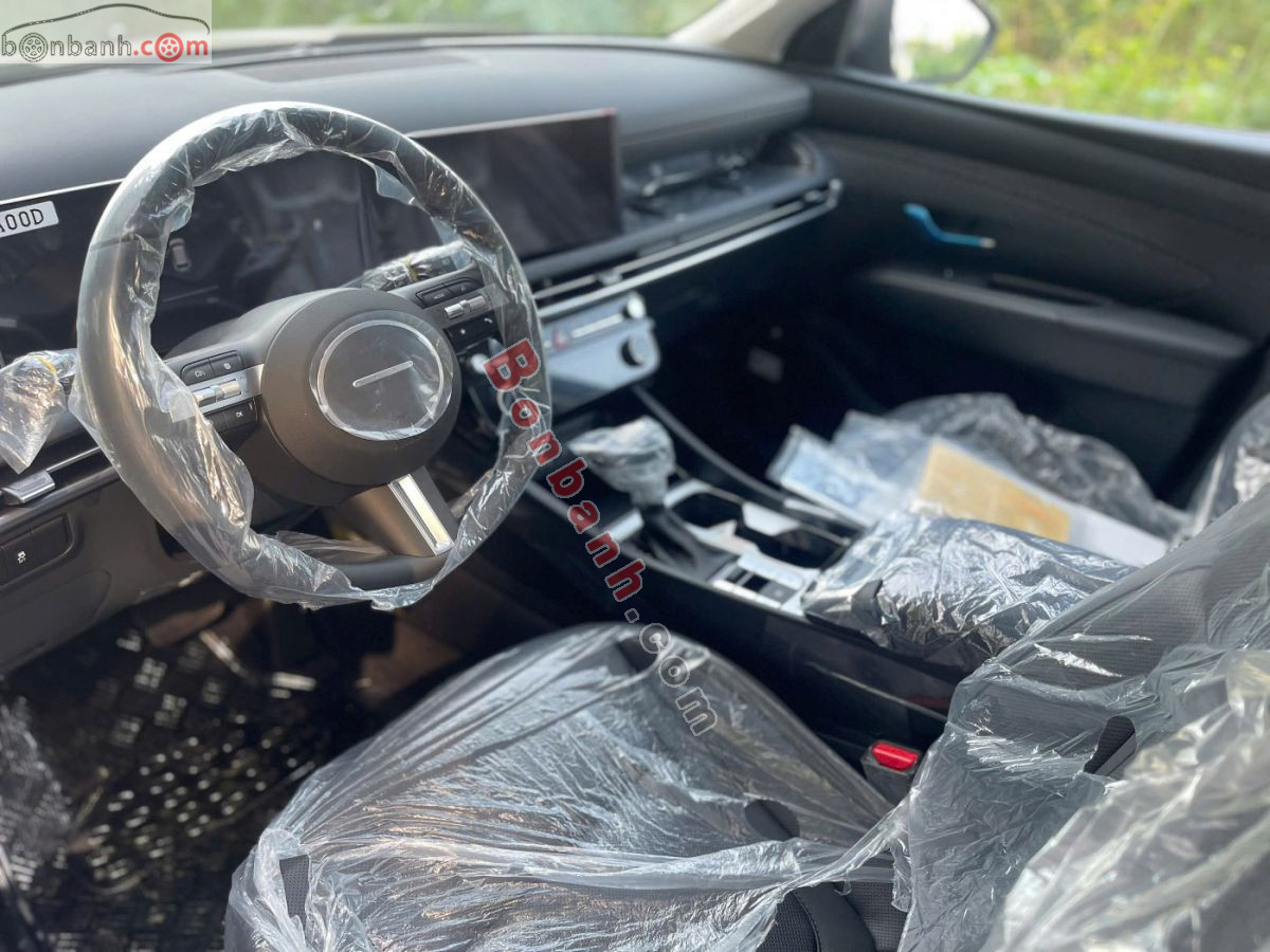 Bán ô tô Hyundai Tucson 2.0 AT Tiêu chuẩn - 2025 - xe cũ