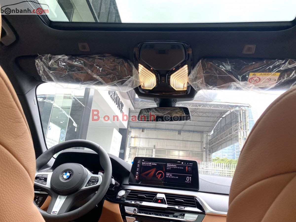 Bán ô tô BMW 5 Series 520i M Sport - 2022 - xe mới