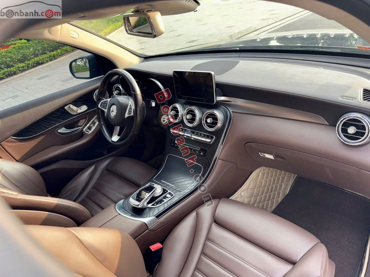 Bán ô tô Mercedes Benz GLC 300 4Matic - 2017 - xe cũ