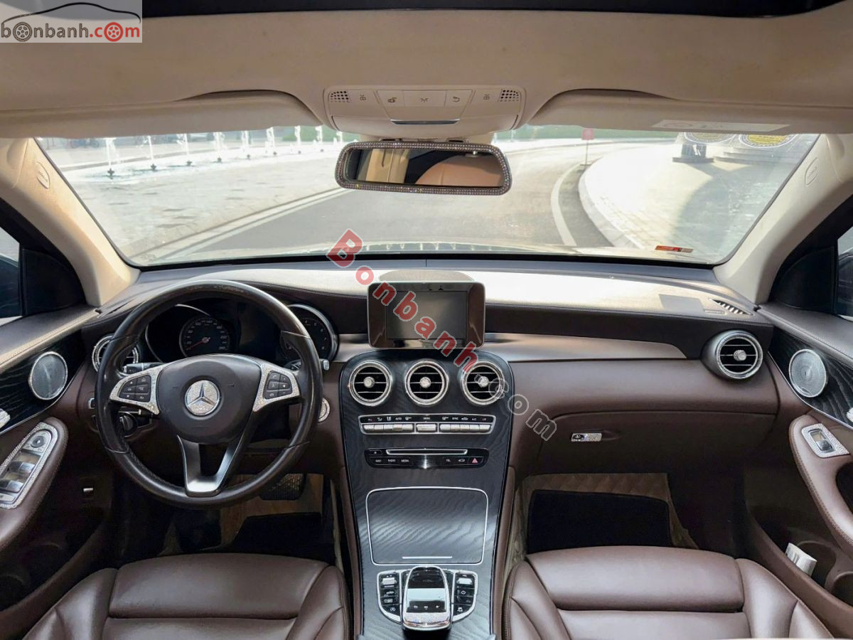 Bán ô tô Mercedes Benz GLC 300 4Matic - 2017 - xe cũ