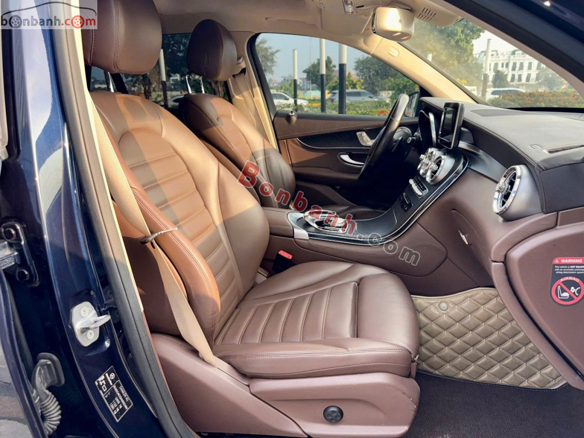 Bán ô tô Mercedes Benz GLC 300 4Matic - 2017 - xe cũ