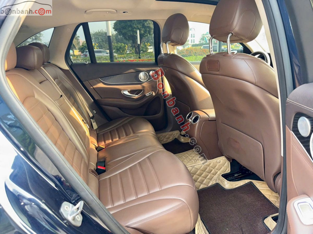 Bán ô tô Mercedes Benz GLC 300 4Matic - 2017 - xe cũ