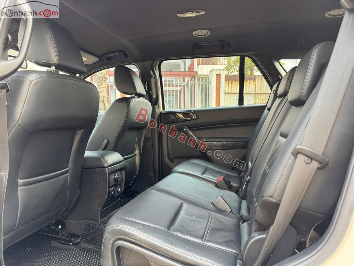 Bán ô tô Ford Everest Titanium 2.0L 4x2 AT - 2021 - xe cũ