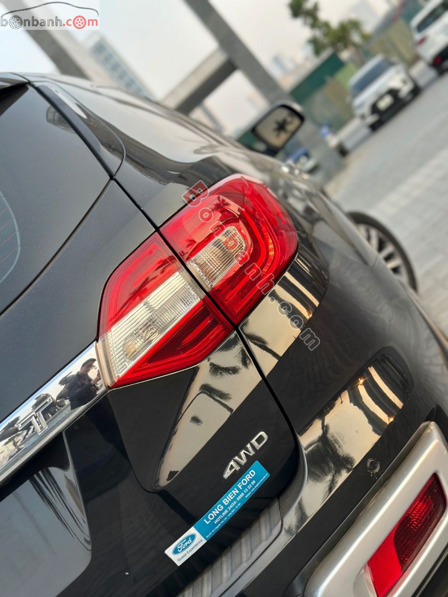 Bán ô tô Ford Everest Titanium 2.0L 4x4 AT - 2019 - xe cũ