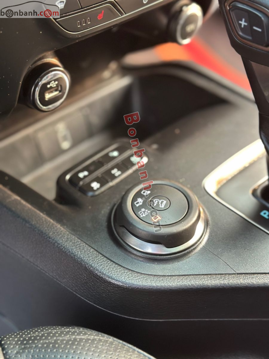 Bán ô tô Ford Everest Titanium 2.0L 4x4 AT - 2019 - xe cũ