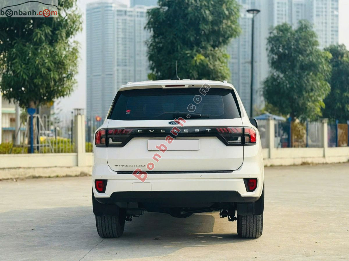 Bán ô tô Ford Everest Titanium 2.0L 4x2 AT - 2022 - xe cũ