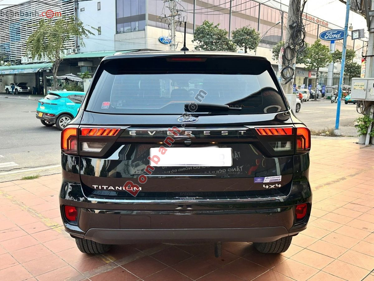 Bán ô tô Ford Everest Titanium Plus 2.0L 4x4 AT - 2022 - xe cũ