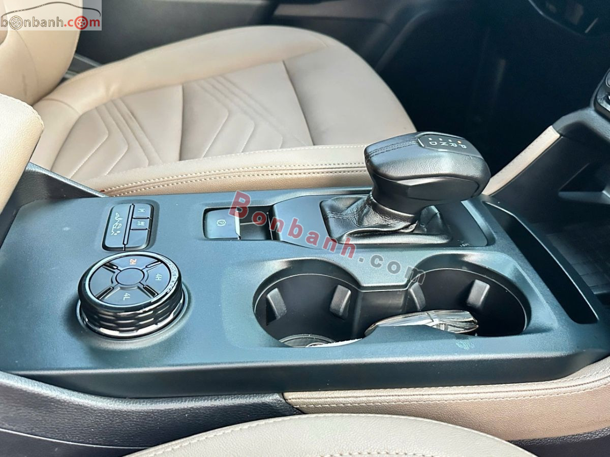 Bán ô tô Ford Everest Titanium Plus 2.0L 4x4 AT - 2022 - xe cũ