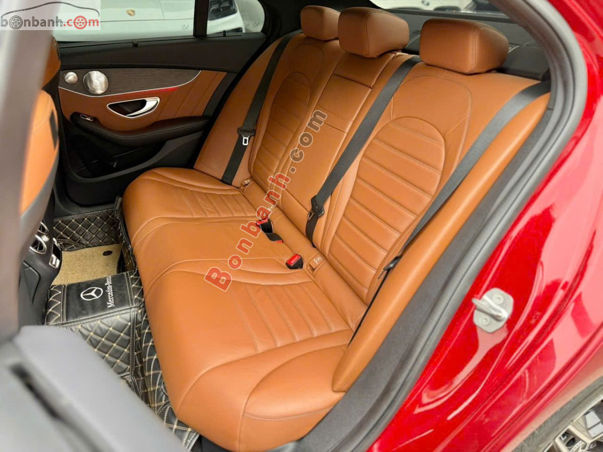Bán ô tô Mercedes Benz C class C300 AMG - 2019 - xe cũ