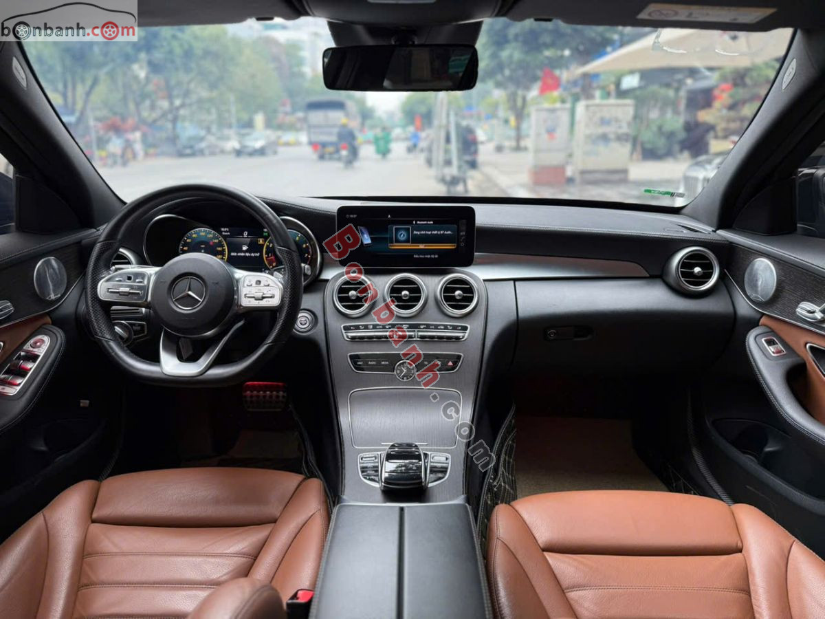 Bán ô tô Mercedes Benz C class C300 AMG - 2019 - xe cũ