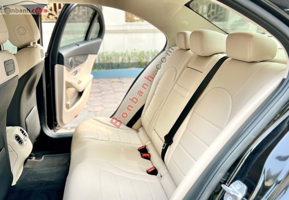 Bán ô tô Mercedes Benz C class C200 - 2018 - xe cũ