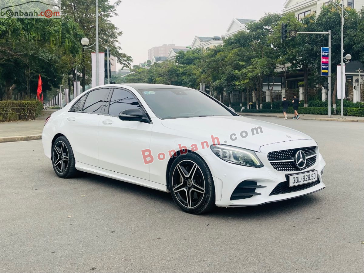 Bán ô tô Mercedes Benz C class C300 AMG - 2019 - xe cũ