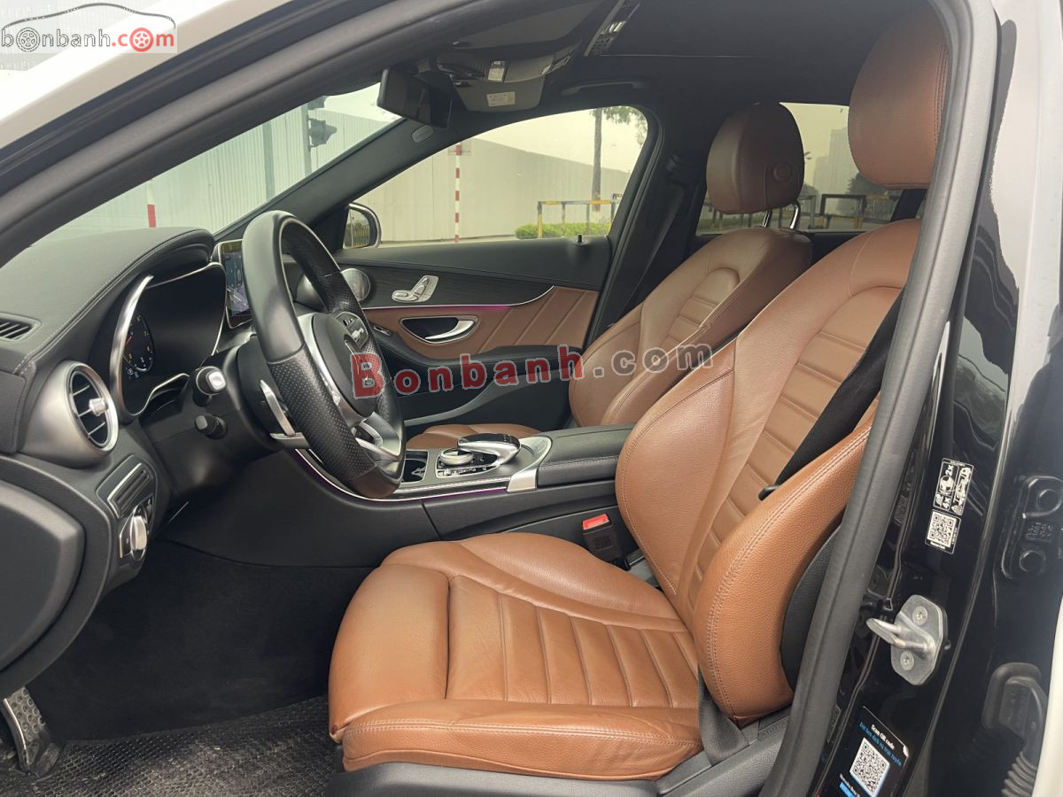 Bán ô tô Mercedes Benz C class C300 AMG - 2019 - xe cũ