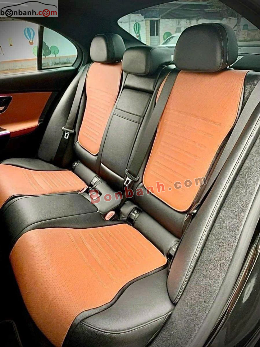 Bán ô tô Mercedes Benz C class C300 AMG - 2022 - xe cũ