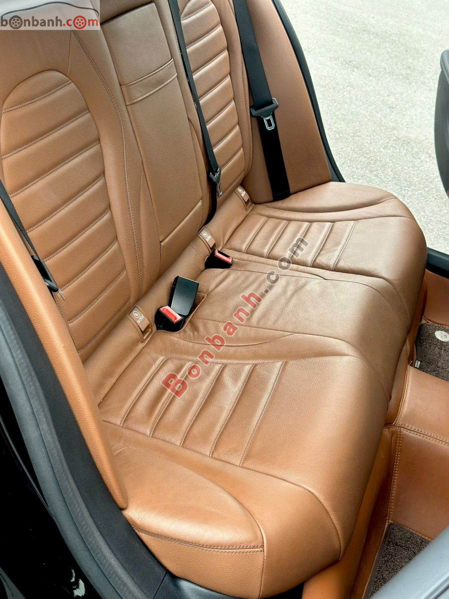 Bán ô tô Mercedes Benz C class C300 AMG - 2021 - xe cũ