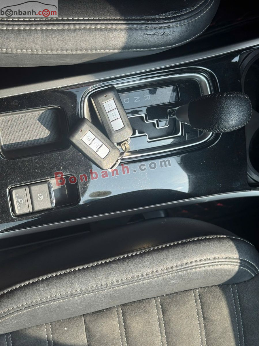 Bán ô tô Mitsubishi Outlander 2.0 CVT - 2024 - xe cũ