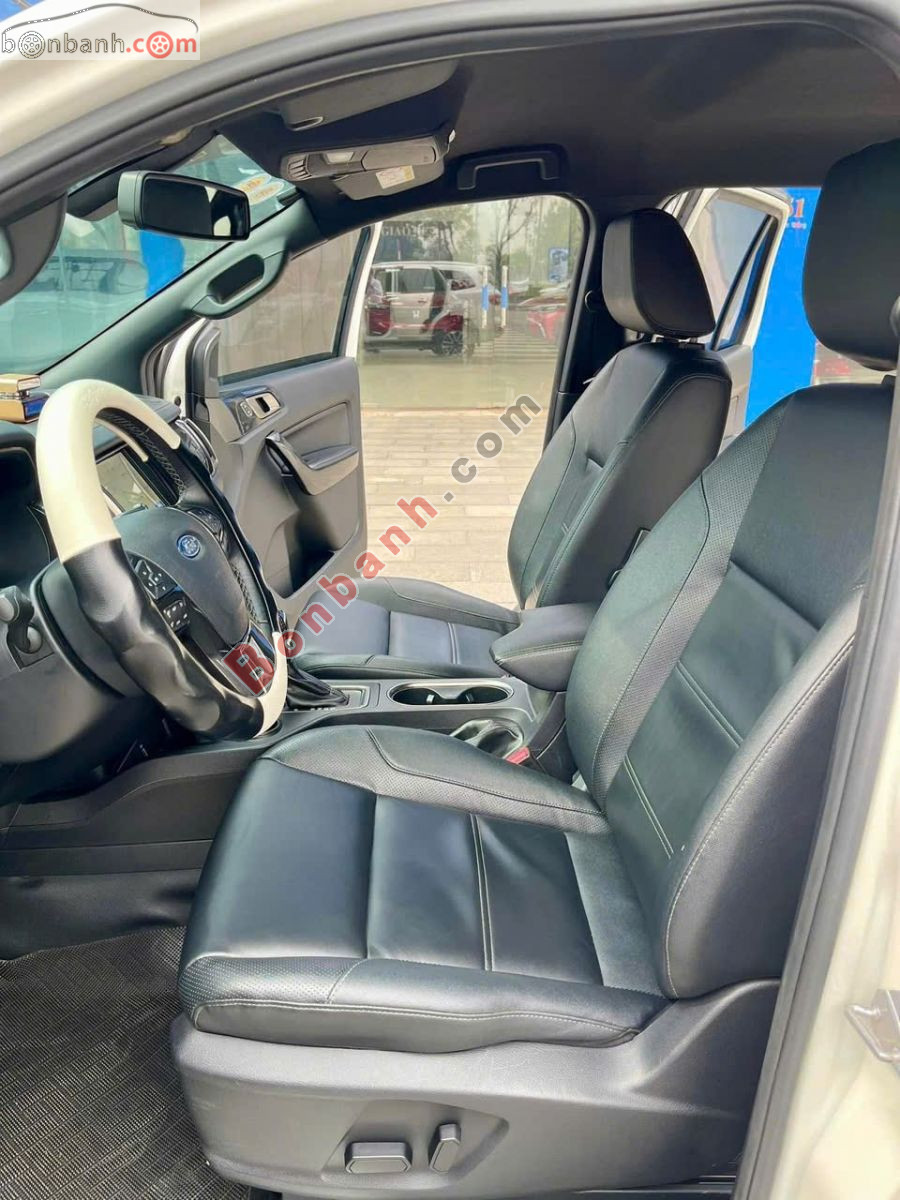 Bán ô tô Ford Everest Titanium 2.0L 4x2 AT - 2021 - xe cũ