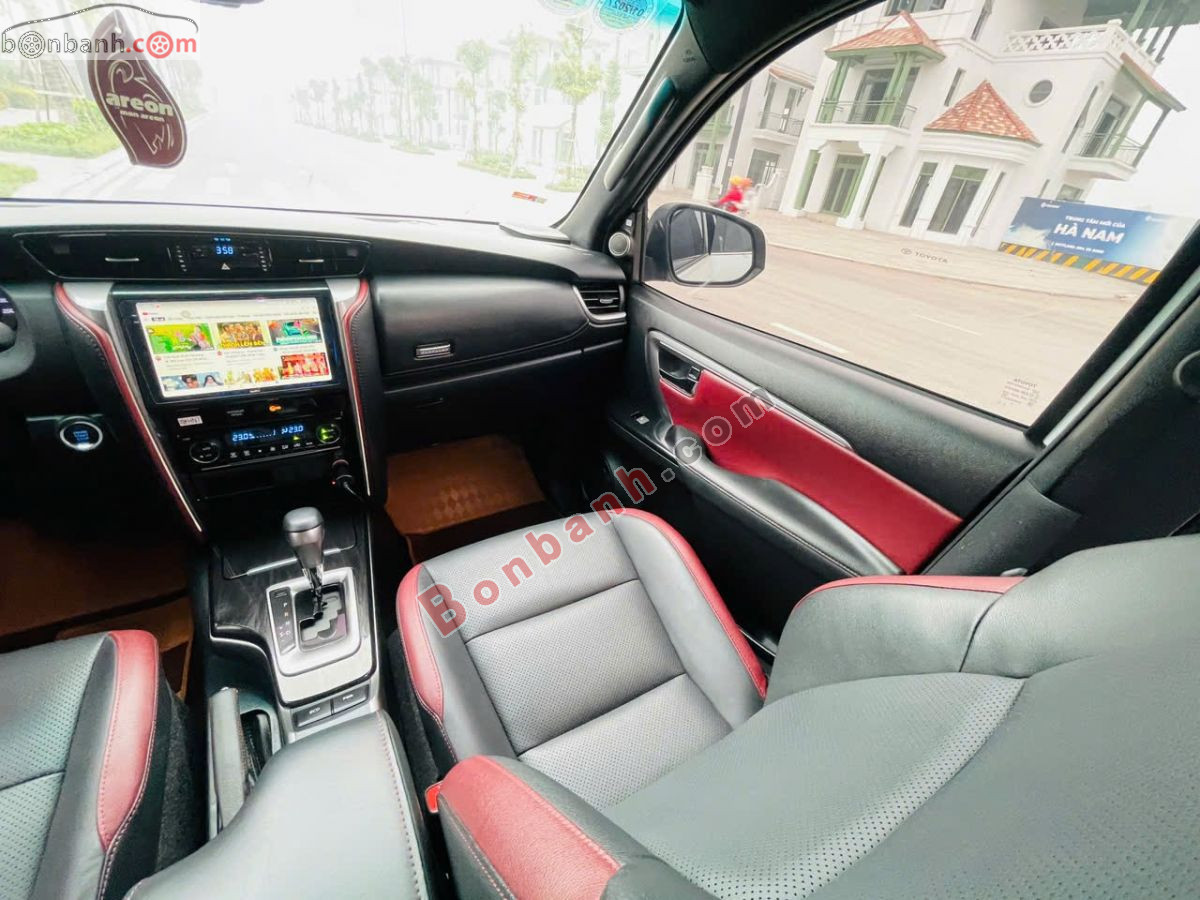 Bán ô tô Toyota Fortuner Legender 2.4L 4x2 AT - 2024 - xe cũ