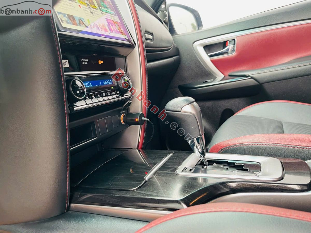 Bán ô tô Toyota Fortuner Legender 2.4L 4x2 AT - 2024 - xe cũ