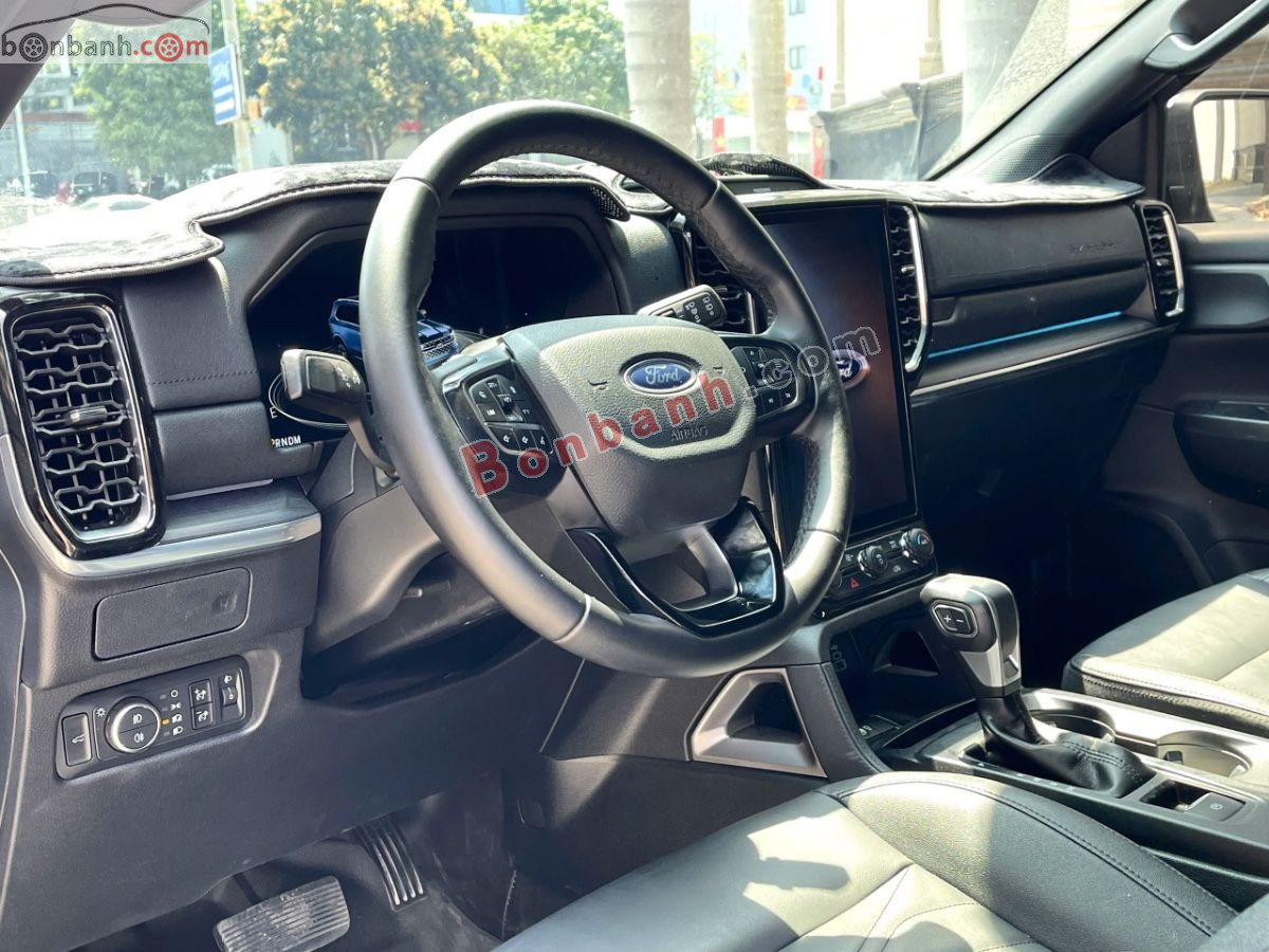 Bán ô tô Ford Everest Titanium 2.0L 4x2 AT - 2025 - xe cũ
