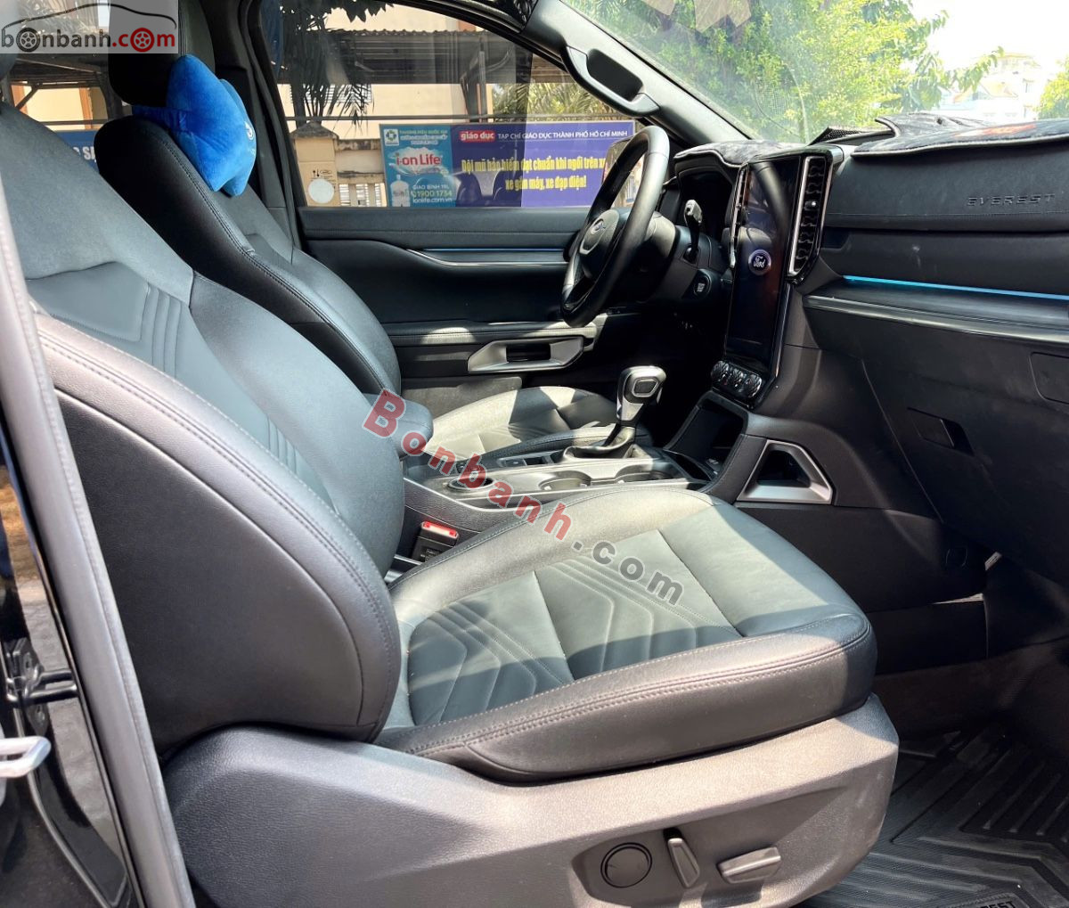 Bán ô tô Ford Everest Titanium 2.0L 4x2 AT - 2025 - xe cũ