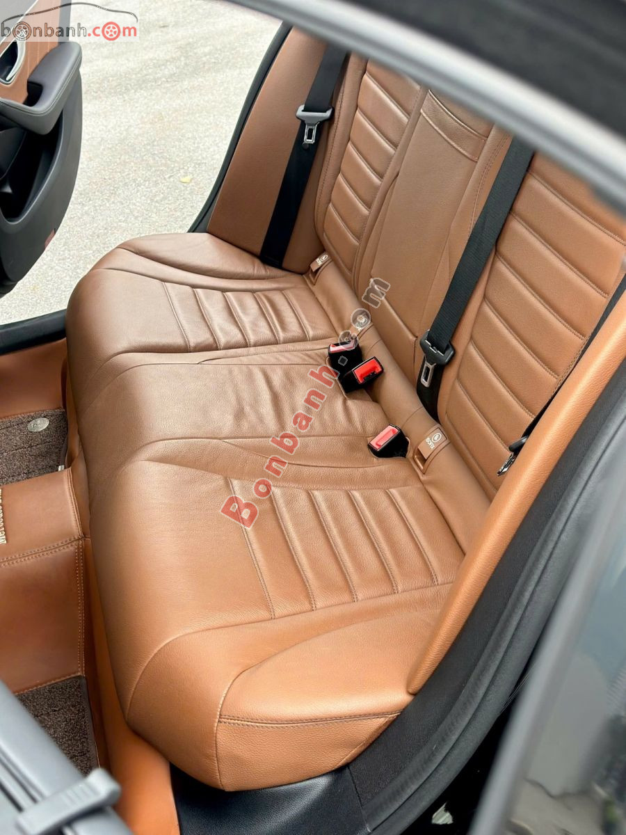 Bán ô tô Mercedes Benz C class C300 AMG - 2021 - xe cũ