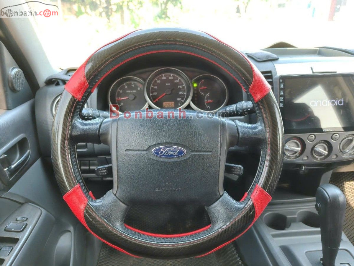 Bán ô tô Ford Everest Limited 2.5L 4x2 AT - 2013 - xe cũ