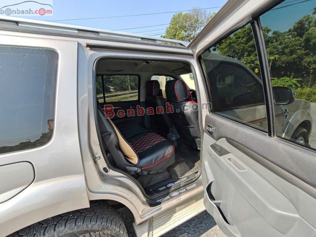 Bán ô tô Ford Everest Limited 2.5L 4x2 AT - 2013 - xe cũ